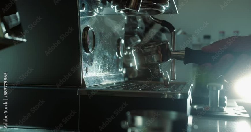 صفات برج العقرب المرأة