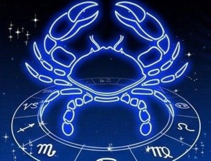 توقعات برج السرطان لشهر أبريل 2026