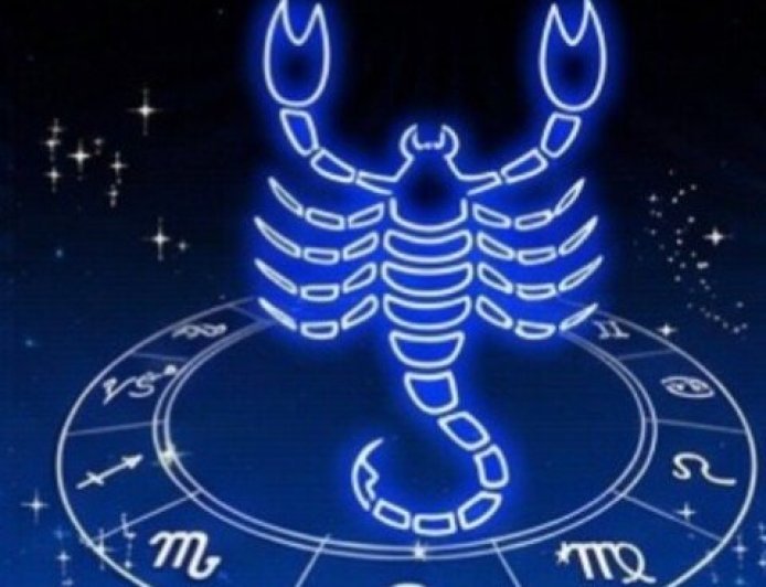 توقعات برج العقرب لشهر أبريل 2026